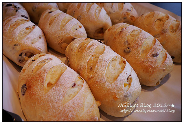 【遊玩】2012回宜蘭過母親節：退步的羅東八味日式料理屋、阿默好吃的瑞士巧克力莓果蛋糕、冬山鄉仁山植物園賞油桐，員山鄉橘子咖啡嚐手工麵包看夜景