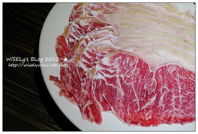 【食記】台北市．大安區：2012亨記麻辣火鍋@單點式吃到飽，晚餐新增紐約客牛肉片 @WISELY's 拍拍照寫寫字