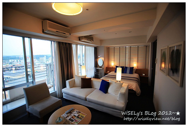 【旅行】日本．沖繩：The Beach Tower Hoter美濱之城，鄰近美國村住宿飯店，及JUSCO摩天輪夜景隨拍