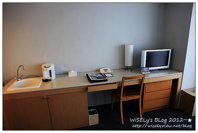 【旅行】日本．沖繩：The Beach Tower Hoter美濱之城，鄰近美國村住宿飯店，及JUSCO摩天輪夜景隨拍