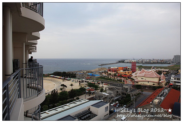 【旅行】日本．沖繩：The Beach Tower Hoter美濱之城，鄰近美國村住宿飯店，及JUSCO摩天輪夜景隨拍