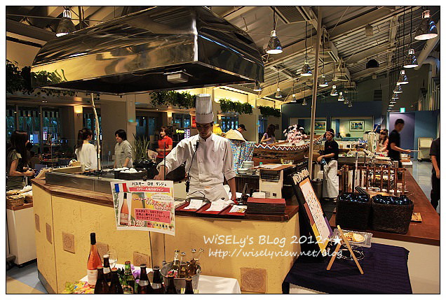 【旅行】日本．沖繩：The Beach Tower Hoter美濱之城，鄰近美國村住宿飯店，及JUSCO摩天輪夜景隨拍