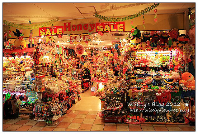 【旅行】日本．沖繩：The Beach Tower Hoter美濱之城，鄰近美國村住宿飯店，及JUSCO摩天輪夜景隨拍