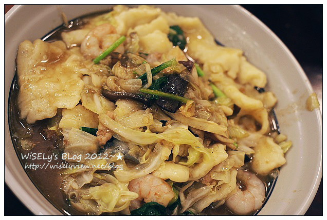 四川成都西紅杮麵食︱半筋半肉拉麵及鮮蝦紅油抄手︱捷運萬芳醫院站美食