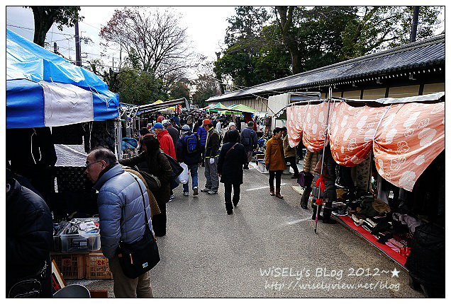 【旅行】2011日本．京都：北野天滿宮(龍年)天神祭@摸神牛長智慧＆市集屋台隨拍