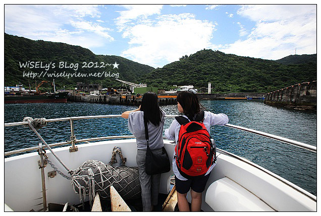 【遊玩】2012台東綠島遊:輕鬆乘坐半潛玻璃船,來看海底裏太空的珊瑚美景 【遊玩】2012台東綠島遊:輕鬆乘坐半潛玻璃船,來看海底裏太空的珊瑚美景