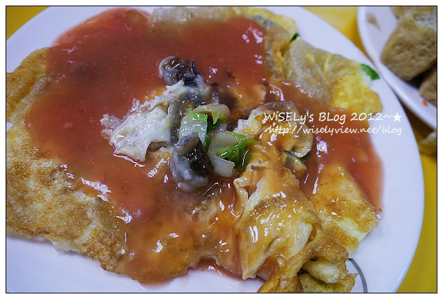 【食記】台北市．士林夜市(B1美食區小吃)：小莊官財板、台灣光頭佬起司豬排、曾記鐤邊趖、大頭龍蚵仔煎、忠誠號生炒花枝，一樓商店街及周邊隨拍