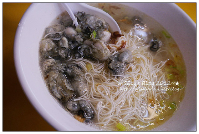 【食記】台北市．士林夜市(B1美食區小吃)：小莊官財板、台灣光頭佬起司豬排、曾記鐤邊趖、大頭龍蚵仔煎、忠誠號生炒花枝，一樓商店街及周邊隨拍