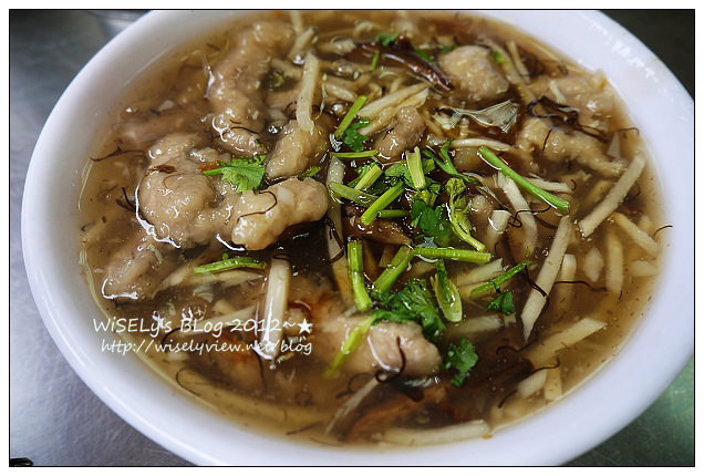 台北大安 東區粉圓&阿財魚翅肉羹︱鬧區裡的銅板小吃店 (東區必吃美食)
