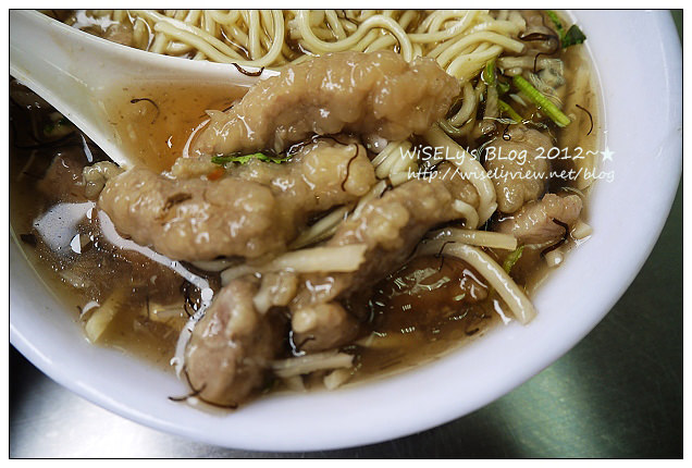 台北大安 東區粉圓&阿財魚翅肉羹︱鬧區裡的銅板小吃店 (東區必吃美食)