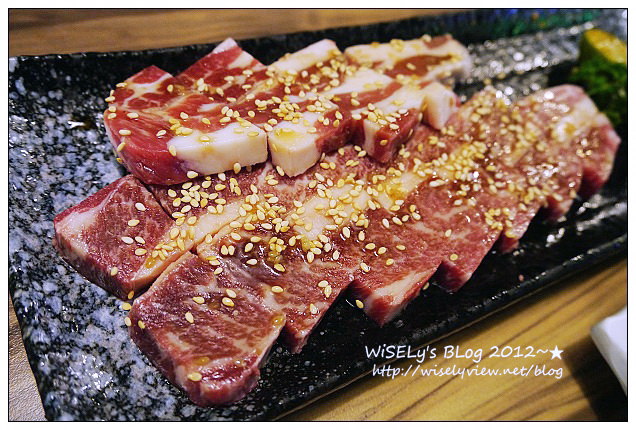 【食記】新北市.板橋區:野宴100異國啤酒燒肉BAR @單點制可獨自嚐燒肉,多國啤酒可任選 (喝酒不開車)(已遷址) 【食記】新北市.板橋區:野宴100異國啤酒燒肉BAR @單點制可獨自嚐燒肉,多國啤酒可任選 (喝酒不開車)(已遷址)