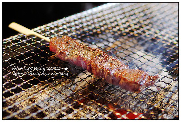 【旅行】2012日本．中部北陸之旅：三重縣-伊勢神宮、厄除町/托福橫丁散策，品嚐炸牡蠣、松阪牛及美味的牛骨拉麵 (內文圖多分頁)