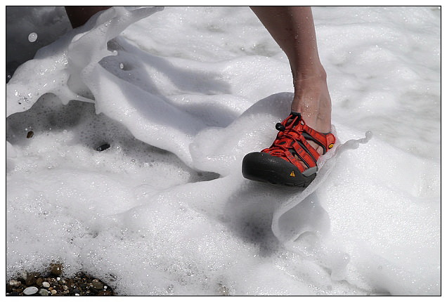 【遊玩】宜蘭縣．蘇澳鎮：(景點)曾經的賊仔澳垃圾場，現在的美麗玻璃海灘＠山路陡峭要注意安全