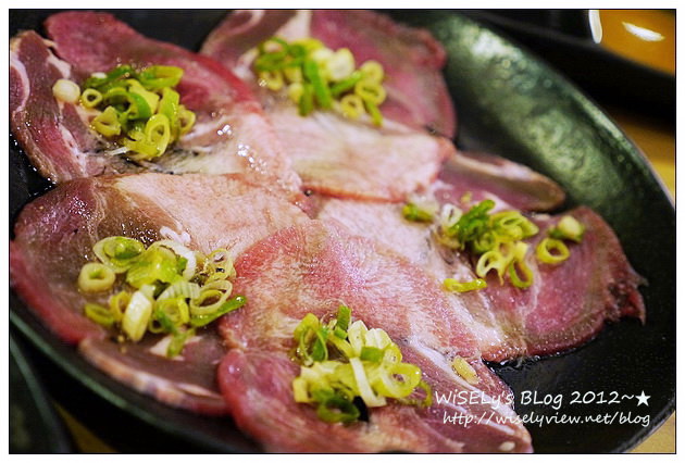 【美食】台北市．大安區：野宴極燒肉(台北SOGO旗艦店)＠啤酒燒肉放題吃到飽，裝潢水晶吊燈閃亮亮