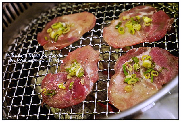 【美食】台北市．大安區：野宴極燒肉(台北SOGO旗艦店)＠啤酒燒肉放題吃到飽，裝潢水晶吊燈閃亮亮