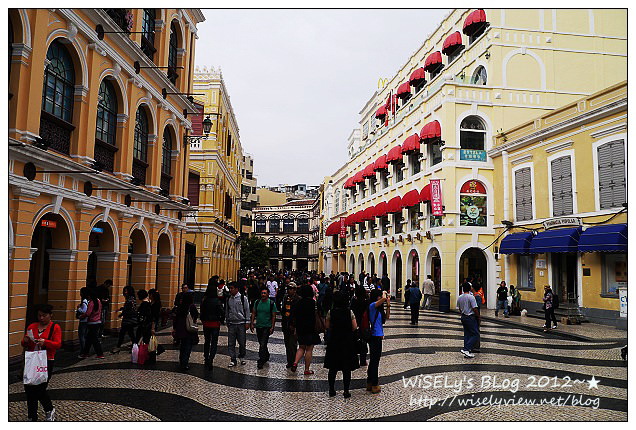 【旅行】2012中國．澳門：景點伴手禮推薦＠議事亭前地、星巴克、鉅記手信、哪咤古廟及大炮台