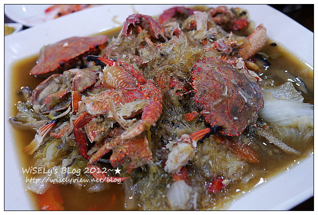 【美食】新北市．萬里區：魚村活海鮮＠秋嚐蟹肥好時節，蒸炒煮炸皆美味 (教你辨示並飽嚐多種萬里蟹料理)