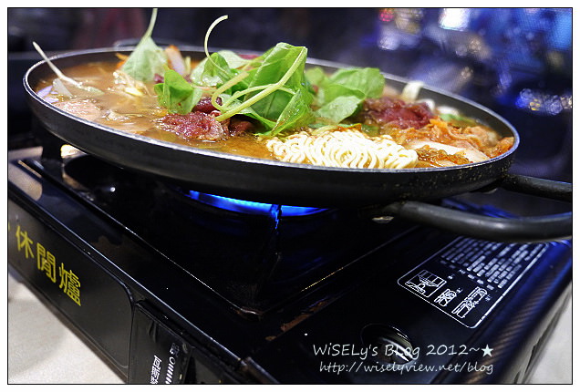 台大公館 小飯館兒︱原師大學生平價老店，大嚐美味韓式部隊鍋