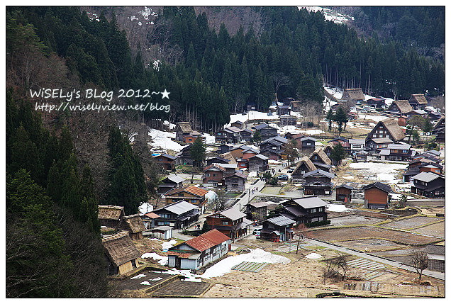 【旅行】2012日本．岐阜縣：白川鄉與五箇山的合掌造聚落巡禮4-1@冬日童話宛如薑餅屋之世界遺產，城山展望台與合掌村隨拍～內含2013(平成25年)點燈活動日程表