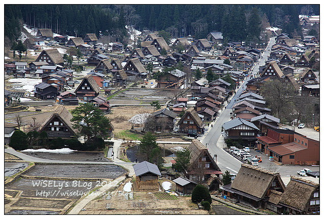 【旅行】2012日本．岐阜縣：白川鄉與五箇山的合掌造聚落巡禮4-1@冬日童話宛如薑餅屋之世界遺產，城山展望台與合掌村隨拍～內含2013(平成25年)點燈活動日程表