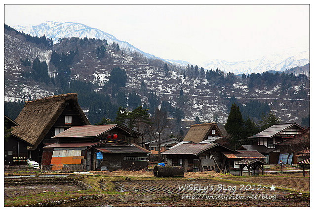 【旅行】2012日本．岐阜縣：白川鄉與五箇山的合掌造聚落巡禮4-1@冬日童話宛如薑餅屋之世界遺產，城山展望台與合掌村隨拍～內含2013(平成25年)點燈活動日程表