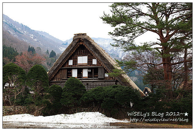 【旅行】2012日本．岐阜縣：白川鄉與五箇山的合掌造聚落巡禮4-1@冬日童話宛如薑餅屋之世界遺產，城山展望台與合掌村隨拍～內含2013(平成25年)點燈活動日程表