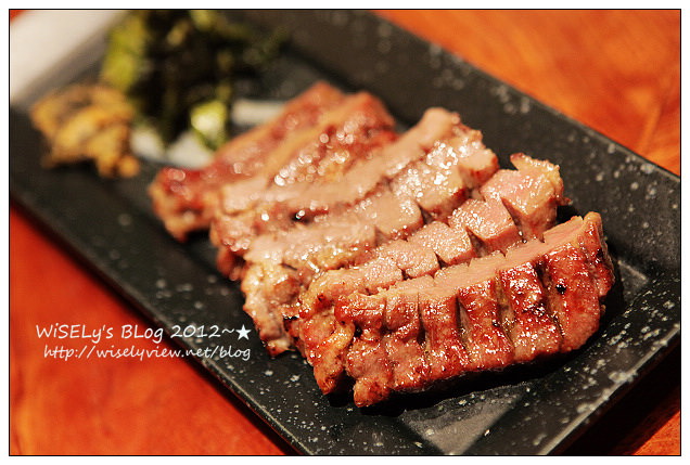 【旅行】2012日本．宮城縣：仙台市美食＠伊達の牛たん(伊達之牛舌本鋪)～鮮美鹽烤牛舌口感極佳油脂豐厚，個人大推厚切單品