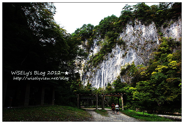 【旅行】2012日本．岩手縣：一關市景點＠猊鼻溪峽谷行～乘輕舟聽船歌，品嚐鮮美香魚餐