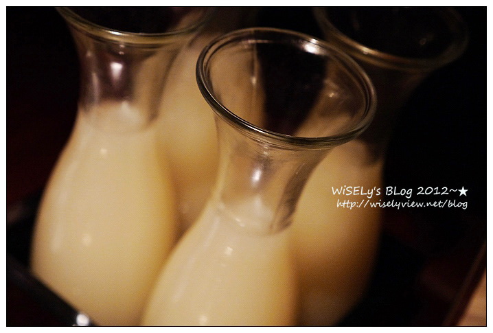 【美食】台中市．南屯區：無老鍋(公益店)@中式養生鍋底，大推明治冰淇淋豆腐及老油條