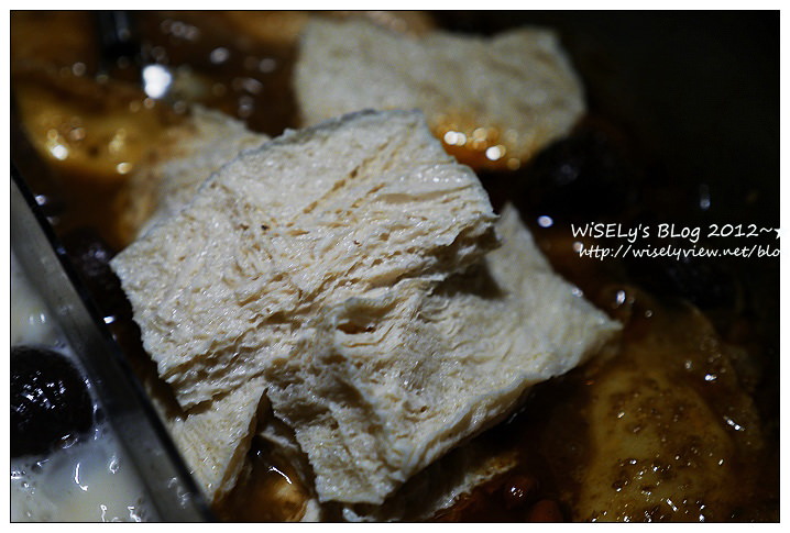 【美食】台中市．南屯區：無老鍋(公益店)@中式養生鍋底，大推明治冰淇淋豆腐及老油條