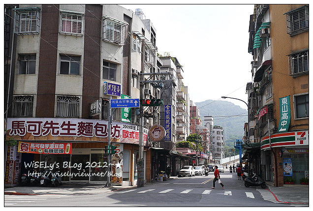 陽城燒臘經濟快餐︱政大人最愛排隊便當店︱脆皮鴨腿好好吃