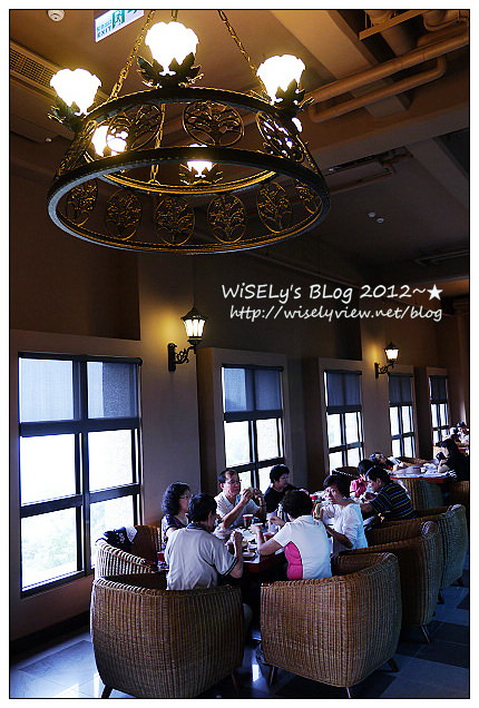 宜蘭頭城 金車伯朗城堡咖啡館︱遙望龜山島並俯視外澳海灘～交通路線資訊