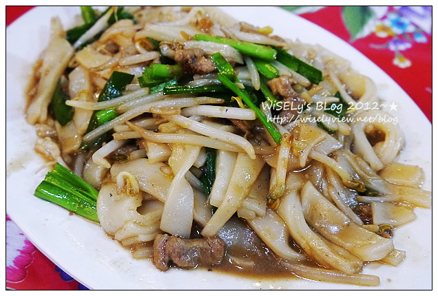 【美食】宜蘭縣．羅東鎮：傳家客家小館@鄰近羅東運動公園~臉盆級魚頭火鍋，吃飯要用撈的