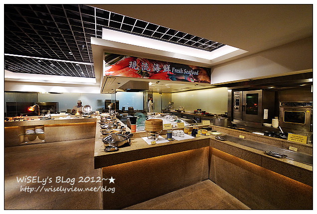 【食記】台北市．松山區：西華飯店(B-One)＠秋蟹料理包肥餐，各式多樣風味料理超好吃