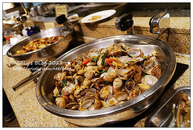 【食記】台北市．松山區：西華飯店(B-One)＠秋蟹料理包肥餐，各式多樣風味料理超好吃