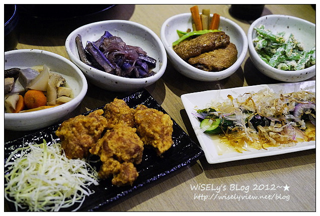 【食記】台北市.大安區:麵家三士(忠孝店)@濃厚鹿兒島風格,大骨湯頭配炙烤叉燒拉麵好好味 【食記】台北市.大安區:麵家三士(忠孝店)@濃厚鹿兒島風格,大骨湯頭配炙烤叉燒拉麵好好味