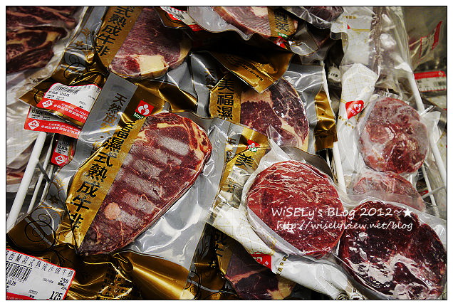 【食記】台北市．內湖區：美福食集試菜＠熟成21牛肉麵、一樓特價超市及美國乾式熟成股神牛排
