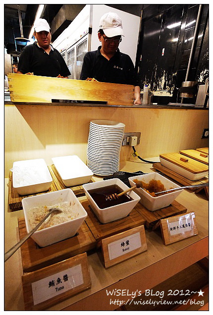 【美食】台北市．大安區：麻辣一村(忠孝店)：整體水準評價不錯變化多，採點菜吃到飽制用餐