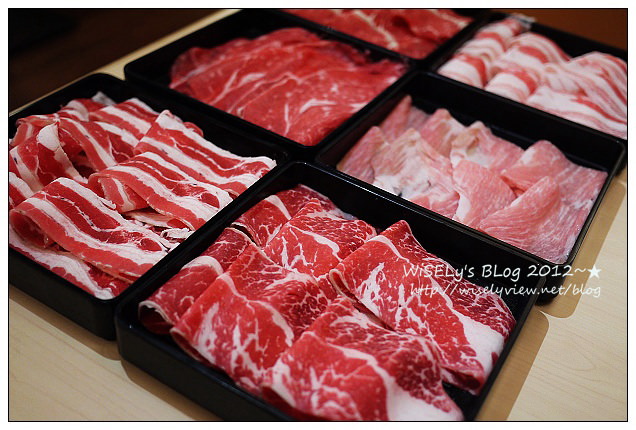 【美食】台北市．大安區：麻辣一村(忠孝店)：整體水準評價不錯變化多，採點菜吃到飽制用餐