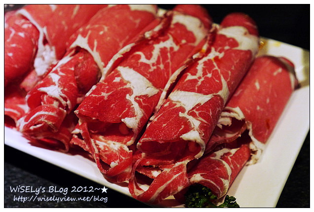 【美食】台北市．大安區：花麻辣@紅白雙鍋單點制，提供台灣牛肉走中高價位及品質