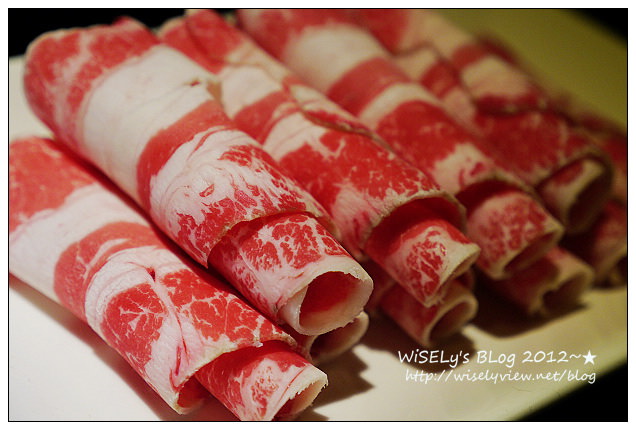 【美食】台北市．大安區：花麻辣@紅白雙鍋單點制，提供台灣牛肉走中高價位及品質