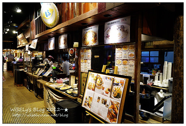 【美食】新北市．板橋區：大遠百MegaCity美食-大食代(Food Republic)＠台灣早期復古風格的地下美食廣場