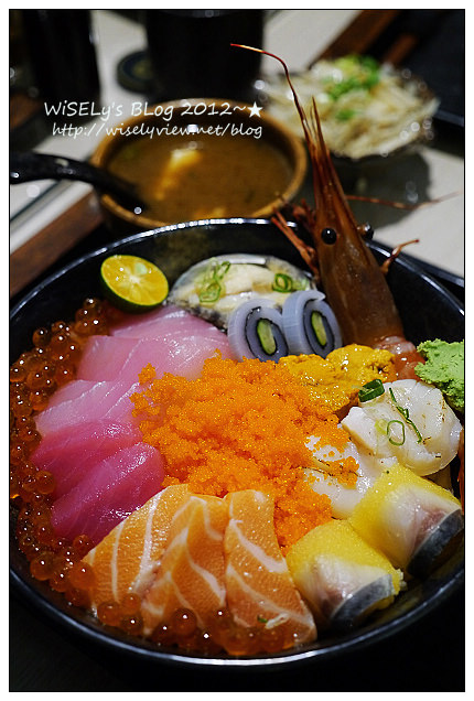 【食記】台北市．萬華區：海人刺身丼飯專賣＠位於西門町電影街上，平價丼飯和定食主菜優 @WISELY's 拍拍照寫寫字