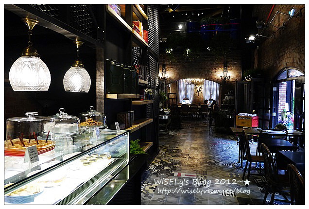 【景點】台北市．華山文創園區：好樣思維＠紅磚六合院C棟～復古咖啡特色店（好樣VVG）