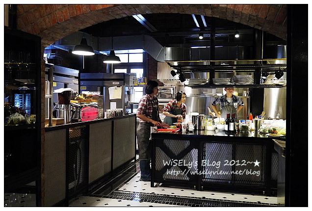 【景點】台北市．華山文創園區：好樣思維＠紅磚六合院C棟～復古咖啡特色店（好樣VVG）