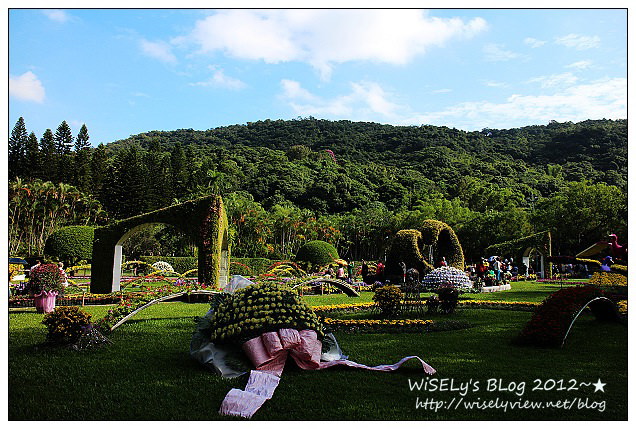 【景點】台北市.士林官邸菊展:2012手舞菊蹈@11/18~12/2 (Canon EOS M) 【景點】台北市.士林官邸菊展:2012手舞菊蹈@11/18~12/2 (Canon EOS M)