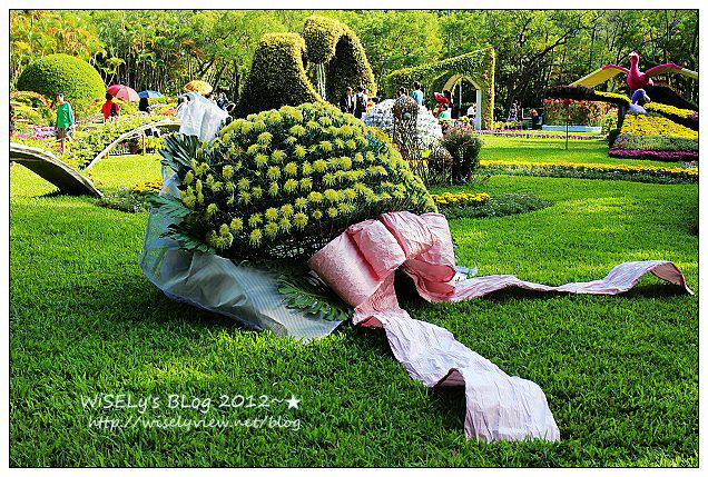 【景點】台北市.士林官邸菊展:2012手舞菊蹈@11/18~12/2 (Canon EOS M) 【景點】台北市.士林官邸菊展:2012手舞菊蹈@11/18~12/2 (Canon EOS M)