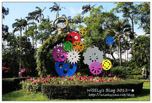 【景點】台北市.士林官邸菊展:2012手舞菊蹈@11/18~12/2 (Canon EOS M) 【景點】台北市.士林官邸菊展:2012手舞菊蹈@11/18~12/2 (Canon EOS M)