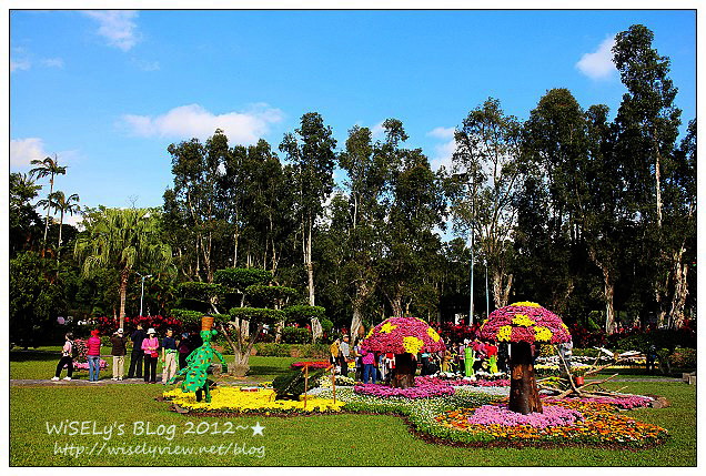 【景點】台北市.士林官邸菊展:2012手舞菊蹈@11/18~12/2 (Canon EOS M) 【景點】台北市.士林官邸菊展:2012手舞菊蹈@11/18~12/2 (Canon EOS M)