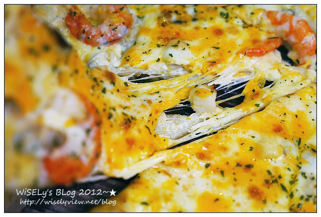 【試吃】Pizza Hut必勝客披薩新口味：起司六重奏＠大蝦干貝口味豐富起司濃